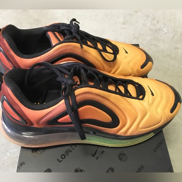 Nike Air Max 720 - Picture 2 of 4